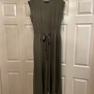 CALVIN KLEIN
Sleeveless Wide Leg Jumpsuit With Waist Tie Detail